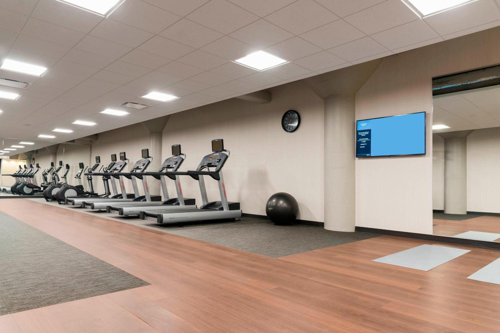 Courtyard By Marriott Waterloo Cedar Falls Экстерьер фото