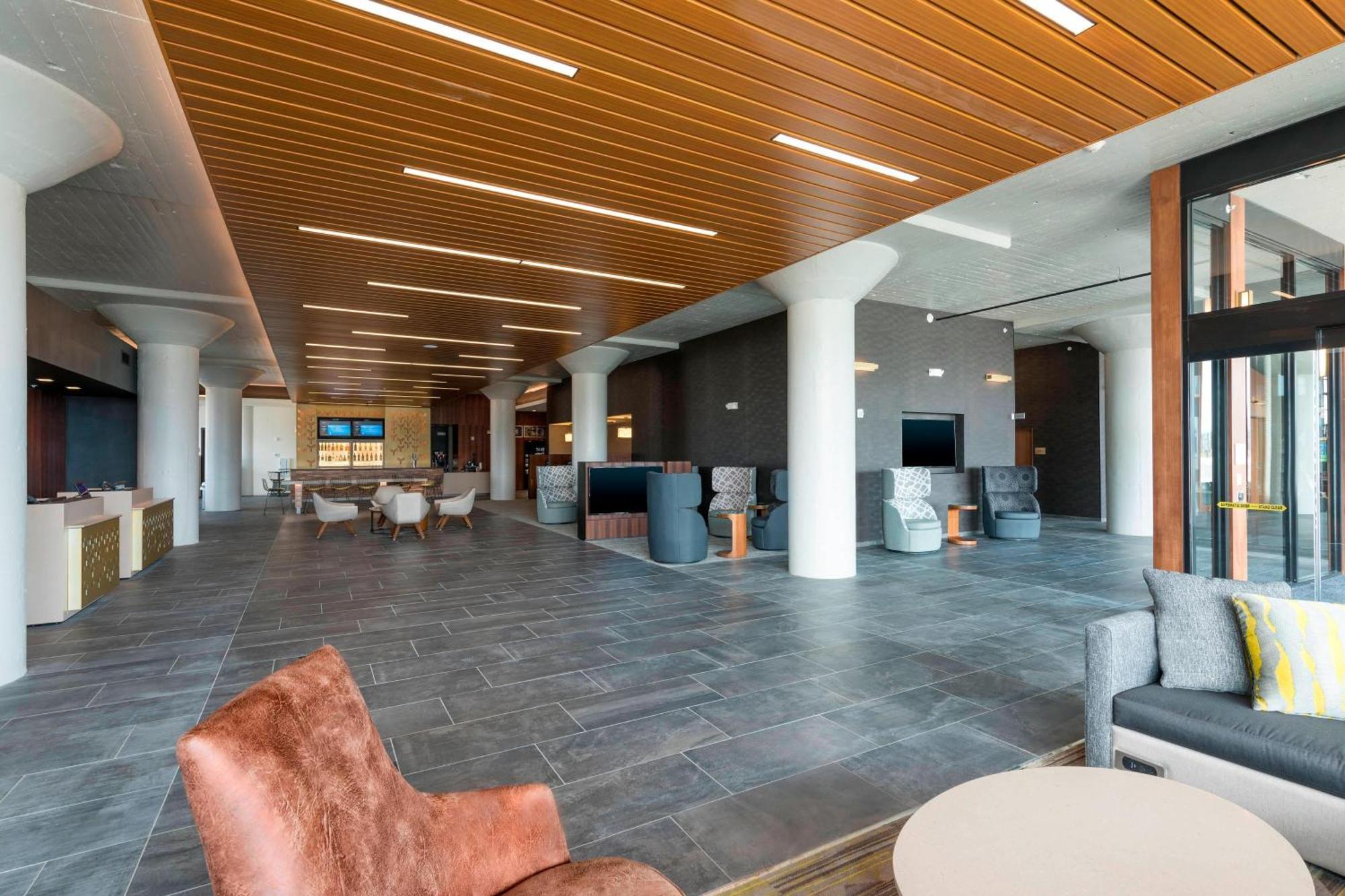Courtyard By Marriott Waterloo Cedar Falls Экстерьер фото